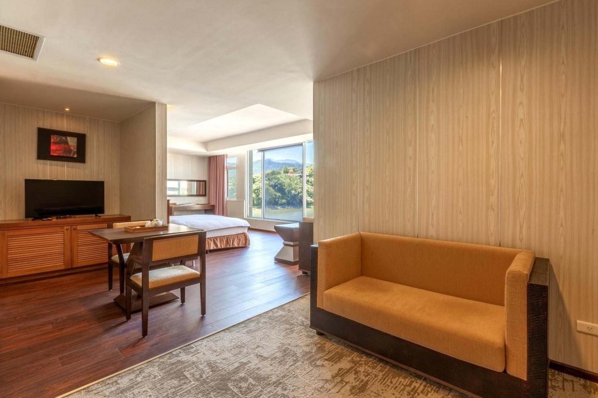 Hotel 水漾月明度假文旅 Touwu Habitación foto